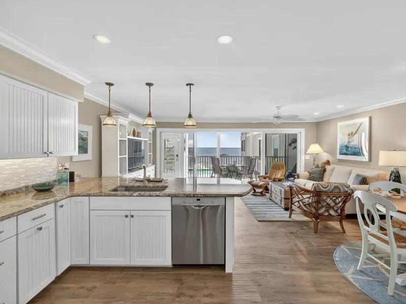 CAPTIVA HIDE-A-WAY – BOATER’S PARADISE – image 9