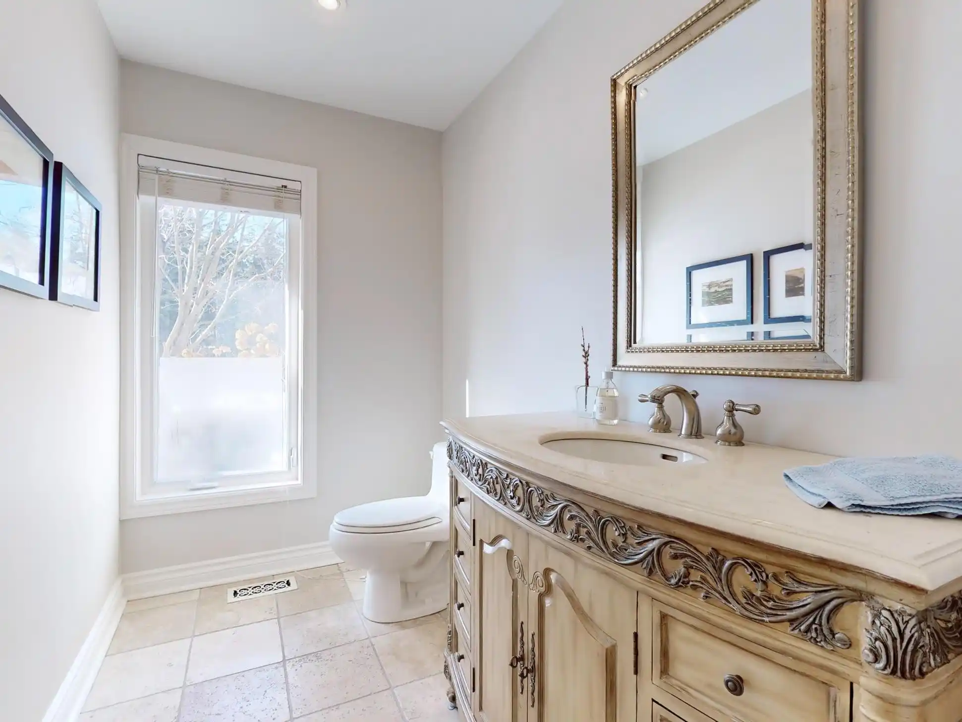 544 Woodland Acres Cres – image 19