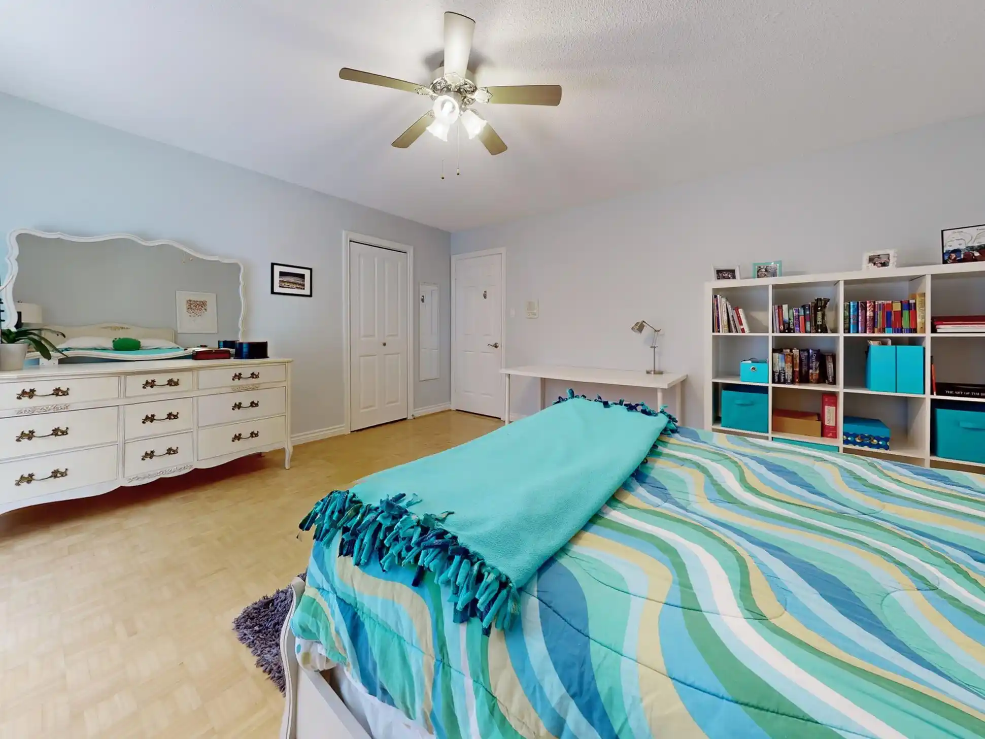 544 Woodland Acres Cres – image 29