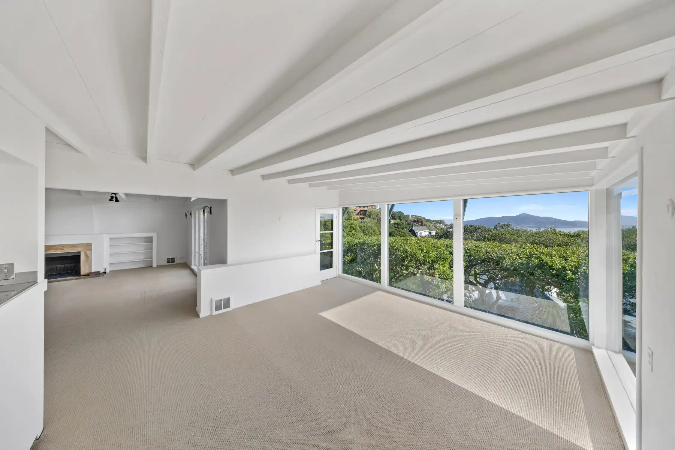 One-of-a-kind fourplex – image 15