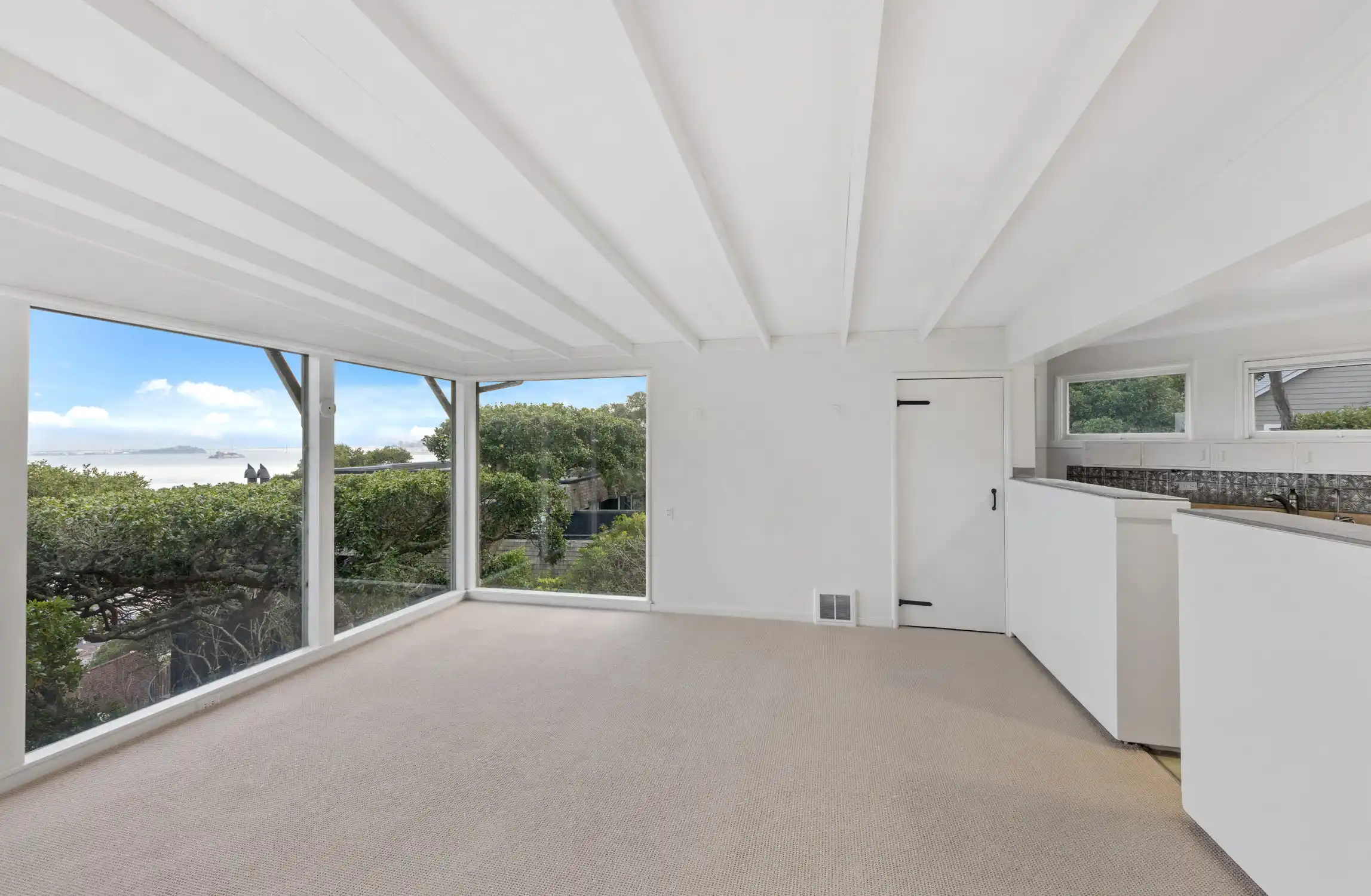 One-of-a-kind fourplex – image 16