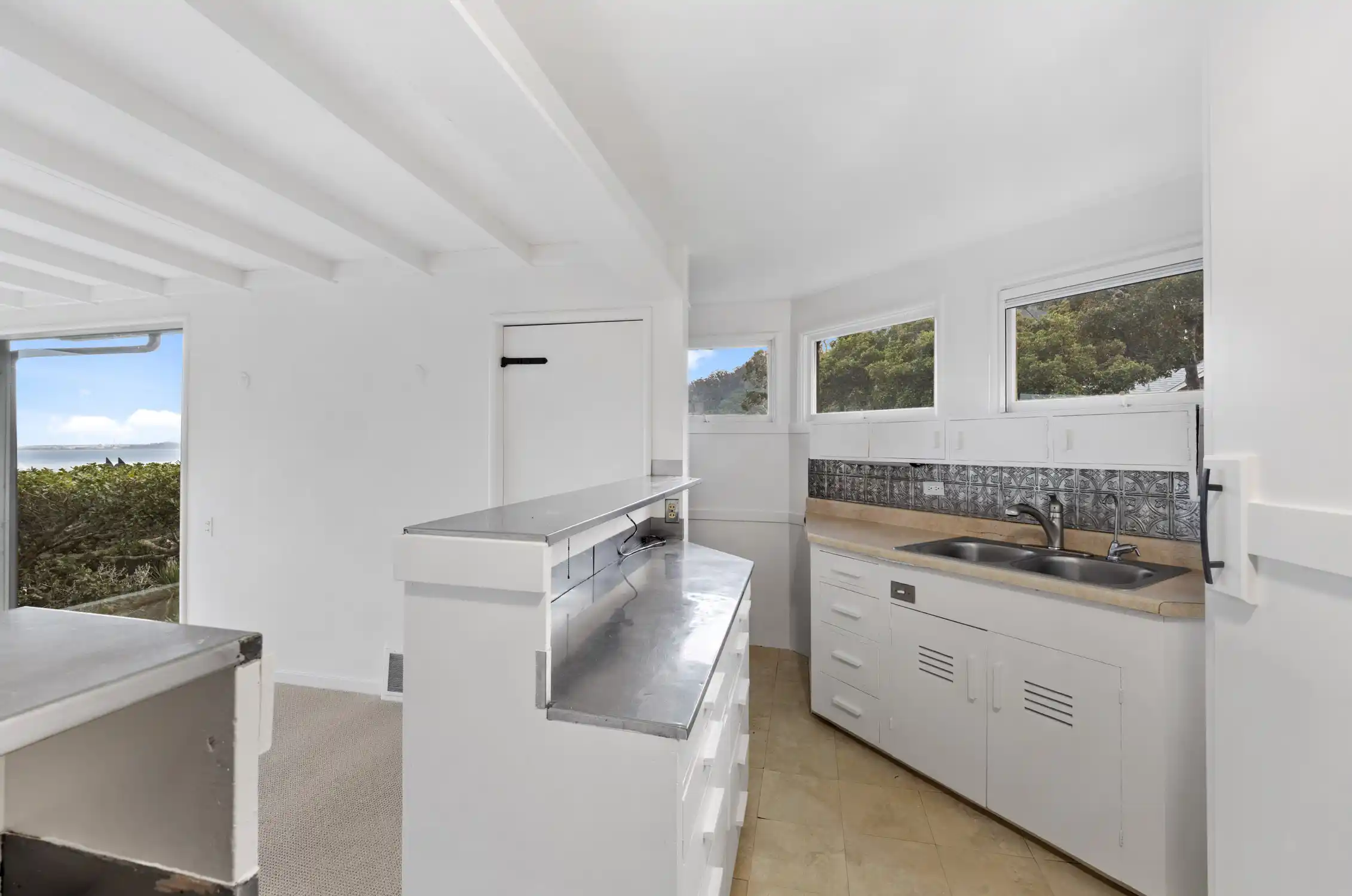 One-of-a-kind fourplex – image 21