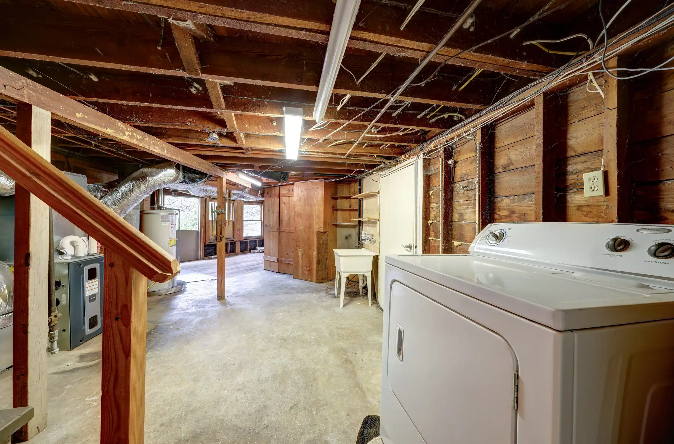 One-of-a-kind fourplex – image 33