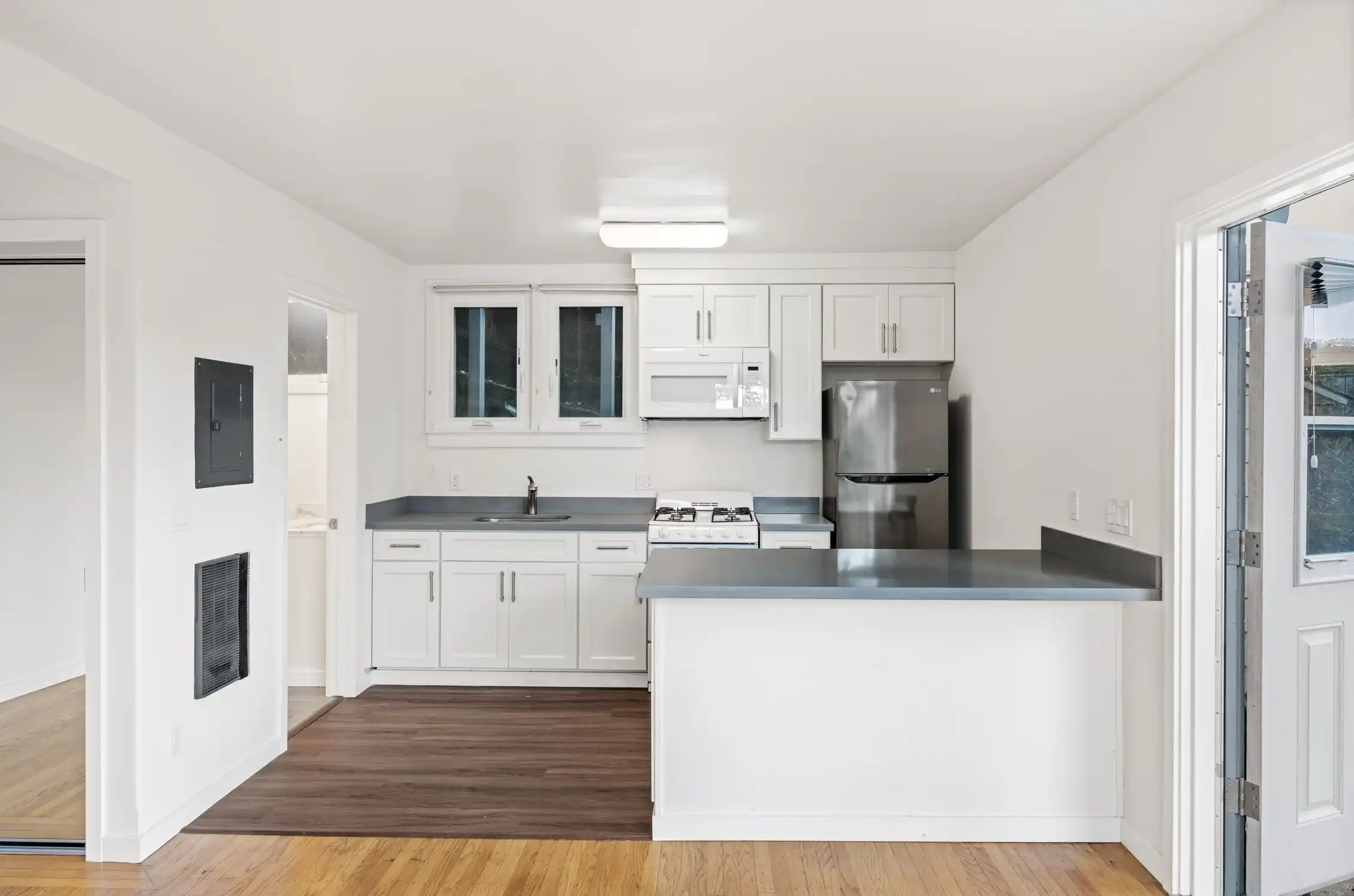 One-of-a-kind fourplex – image 6