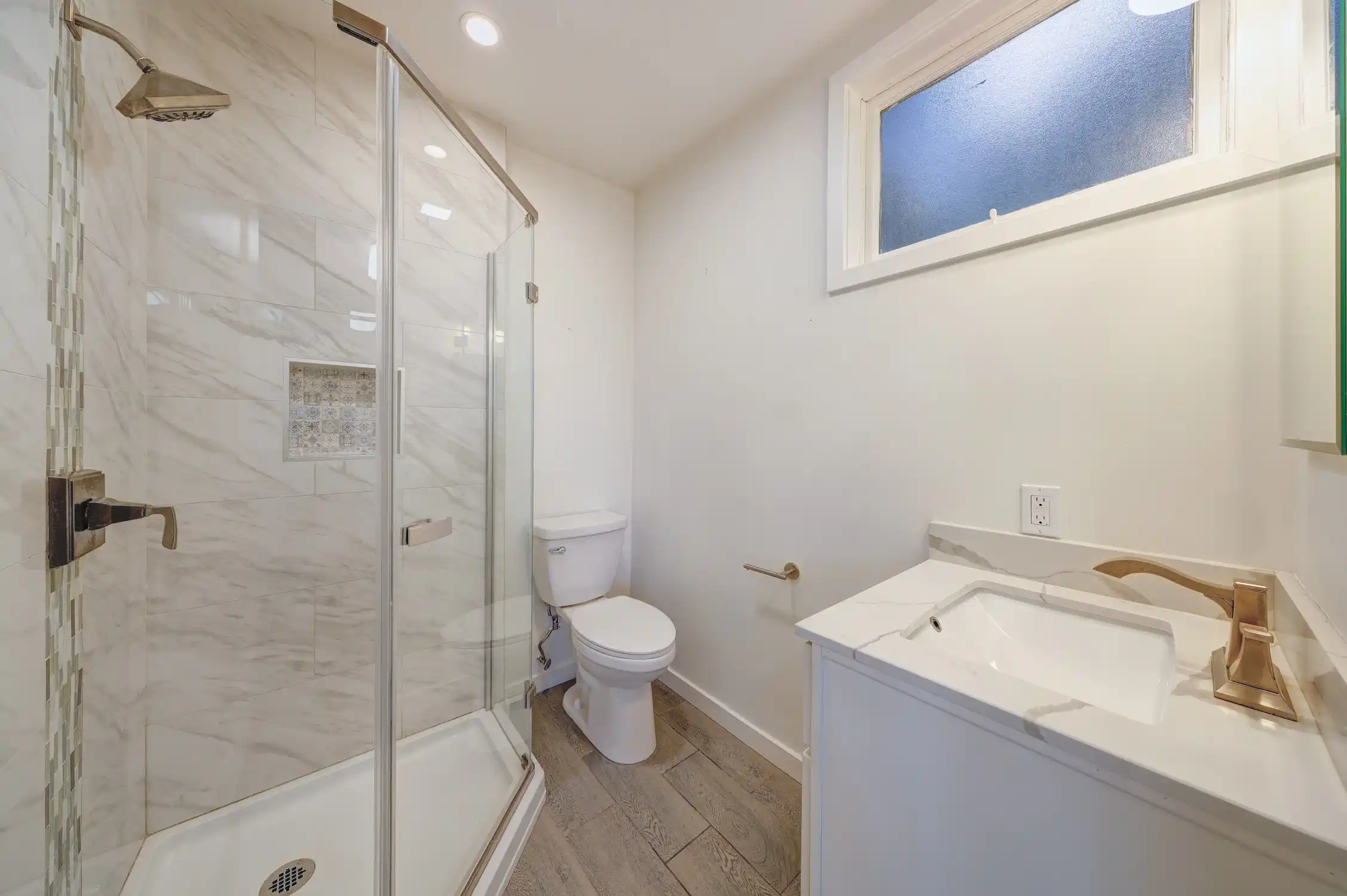 One-of-a-kind fourplex – image 7