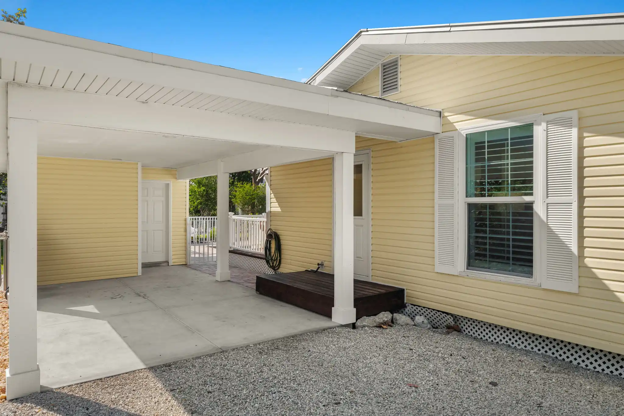 BUTTONWOOD BEACH COTTAGE "PENDING" – image 29