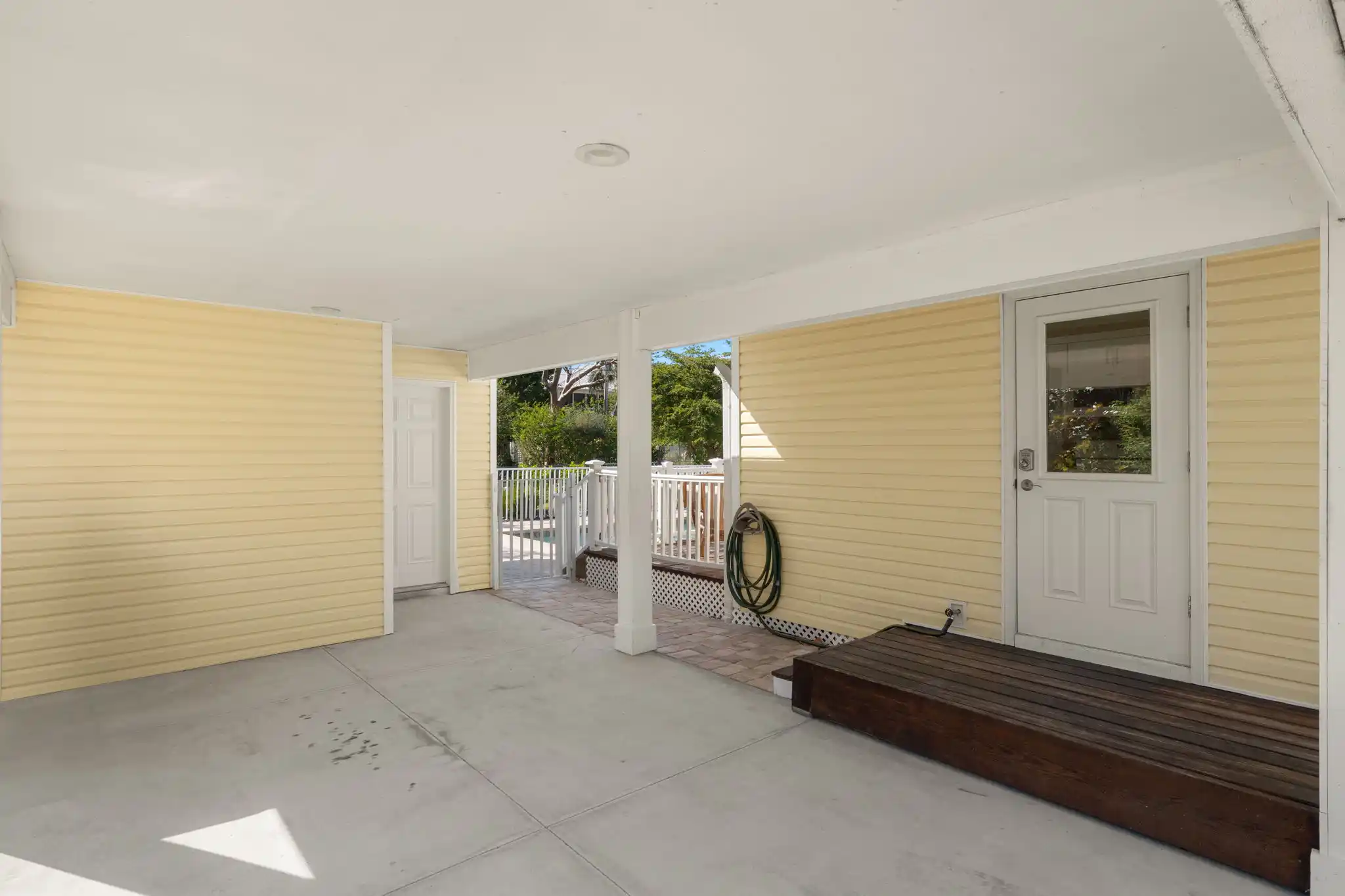 BUTTONWOOD BEACH COTTAGE "PENDING" – image 30