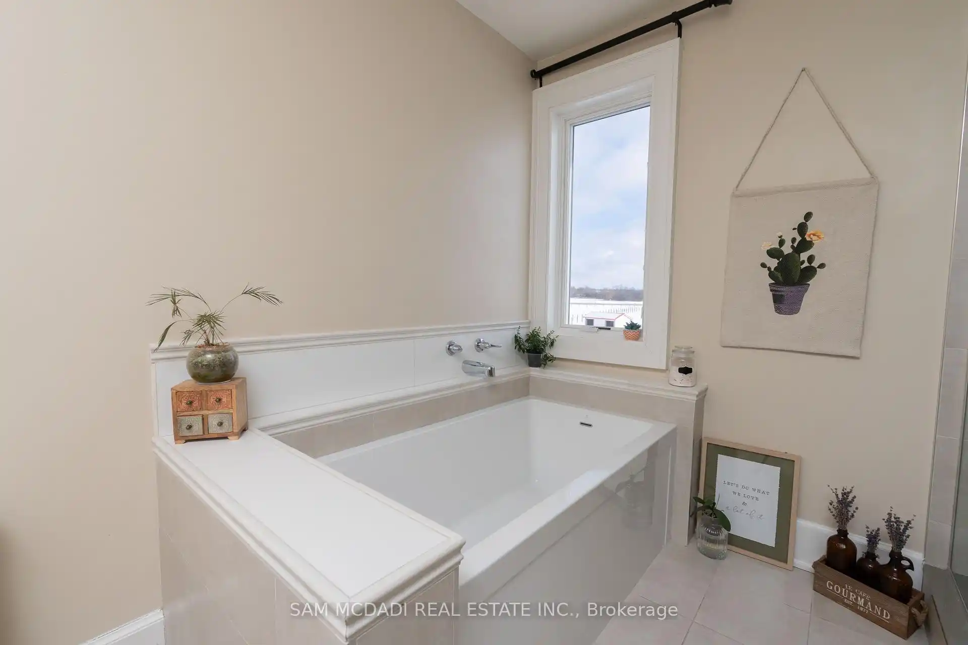 1046 Concession 6 Road W, Hamilton (X12813514) – image 18