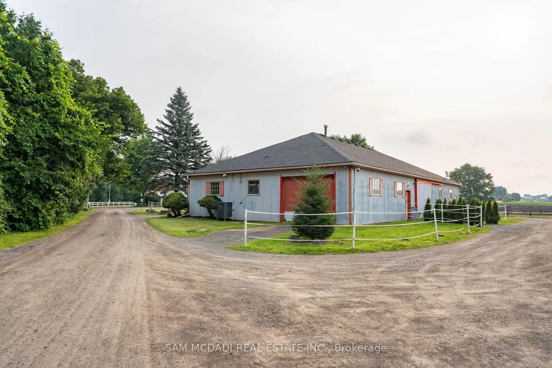 1046 Concession 6 Road W, Hamilton (X12813514) – image 27