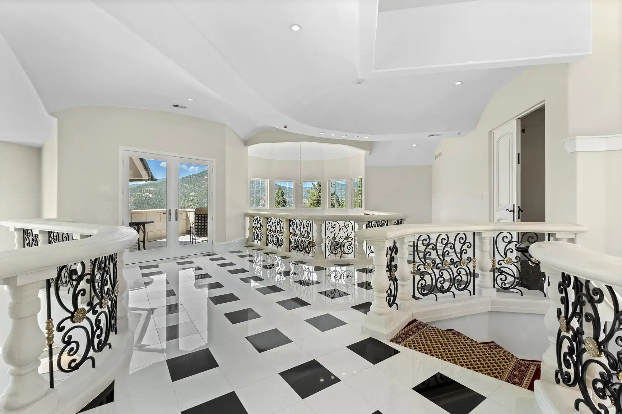 Versailles-Inspired Château with Stunning Mountain Views – image 23