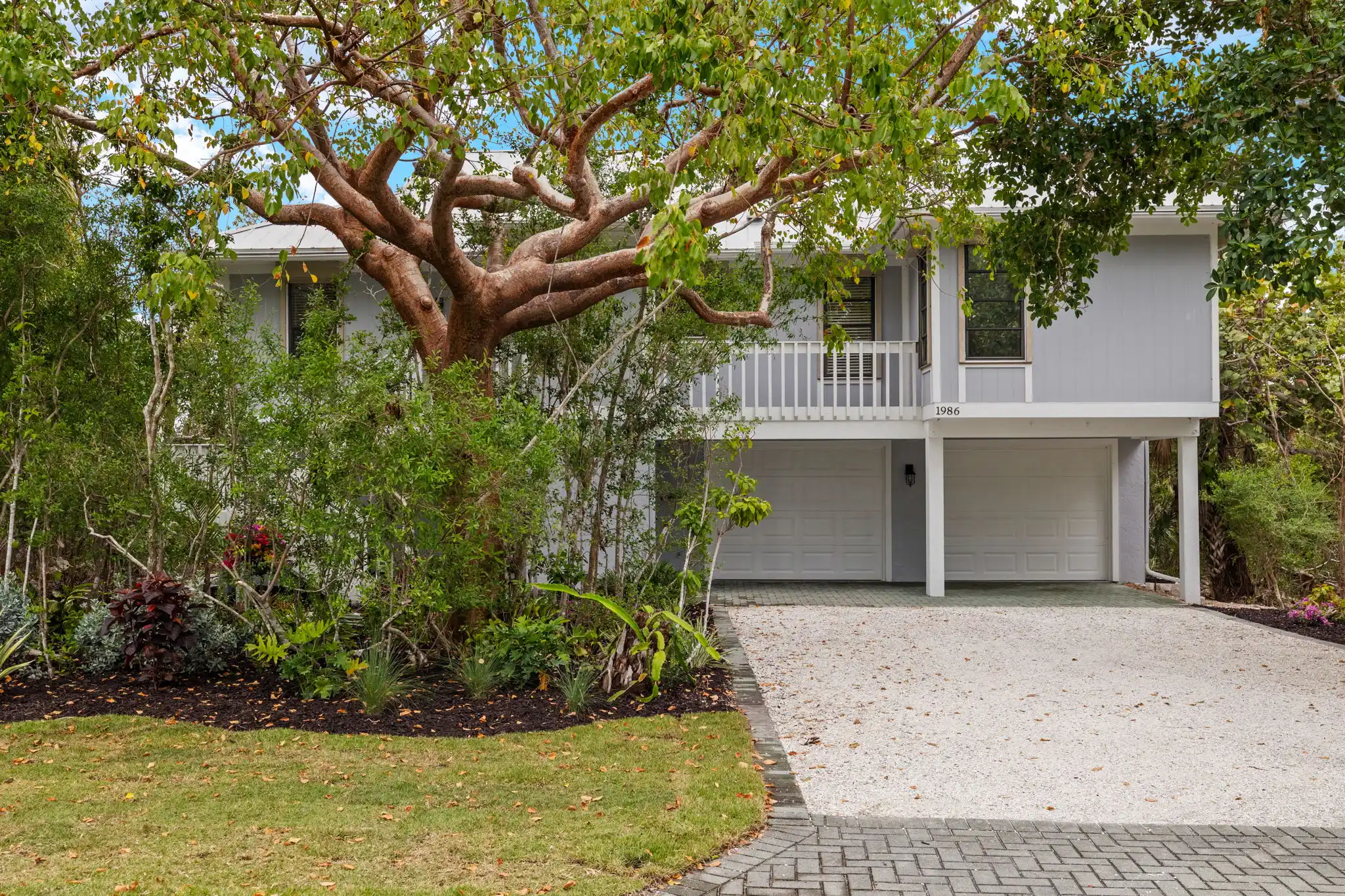 SANIBEL BAYOUS BEAUTY – image 1