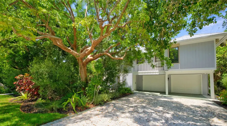 1986 Wild Lime Drive, Sanibel, Florida, 33924, United States, 3 Bedrooms Bedrooms, 9 Rooms Rooms,2 BathroomsBathrooms,Single family home,For Sale,Wild Lime,1753985