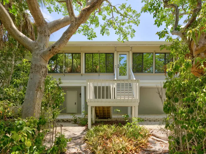 SANIBEL BAYOUS BEAUTY – image 33