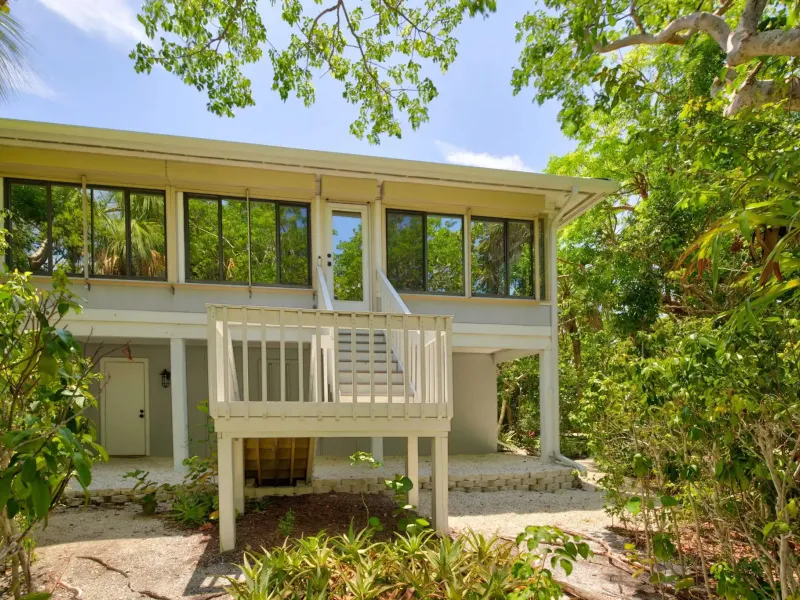 SANIBEL BAYOUS BEAUTY – image 7