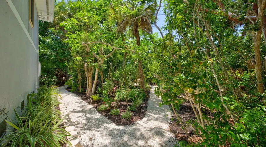 1986 Wild Lime Drive, Sanibel, Florida, 33924, United States, 3 Bedrooms Bedrooms, 9 Rooms Rooms,2 BathroomsBathrooms,Single family home,For Sale,Wild Lime,1753985