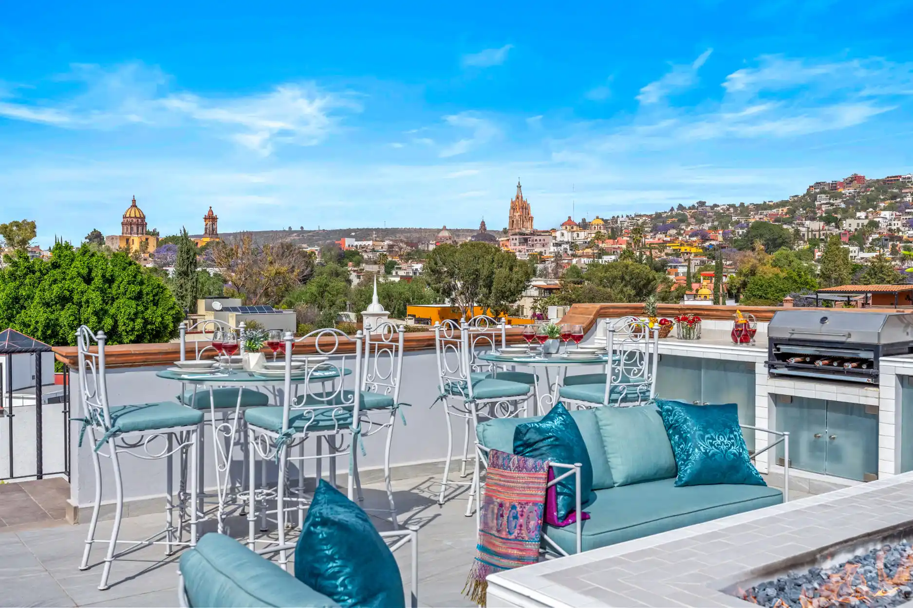 Casa White Lotus – image 1