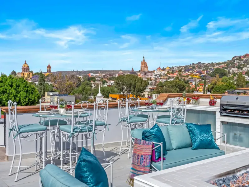 Casa White Lotus – image 1