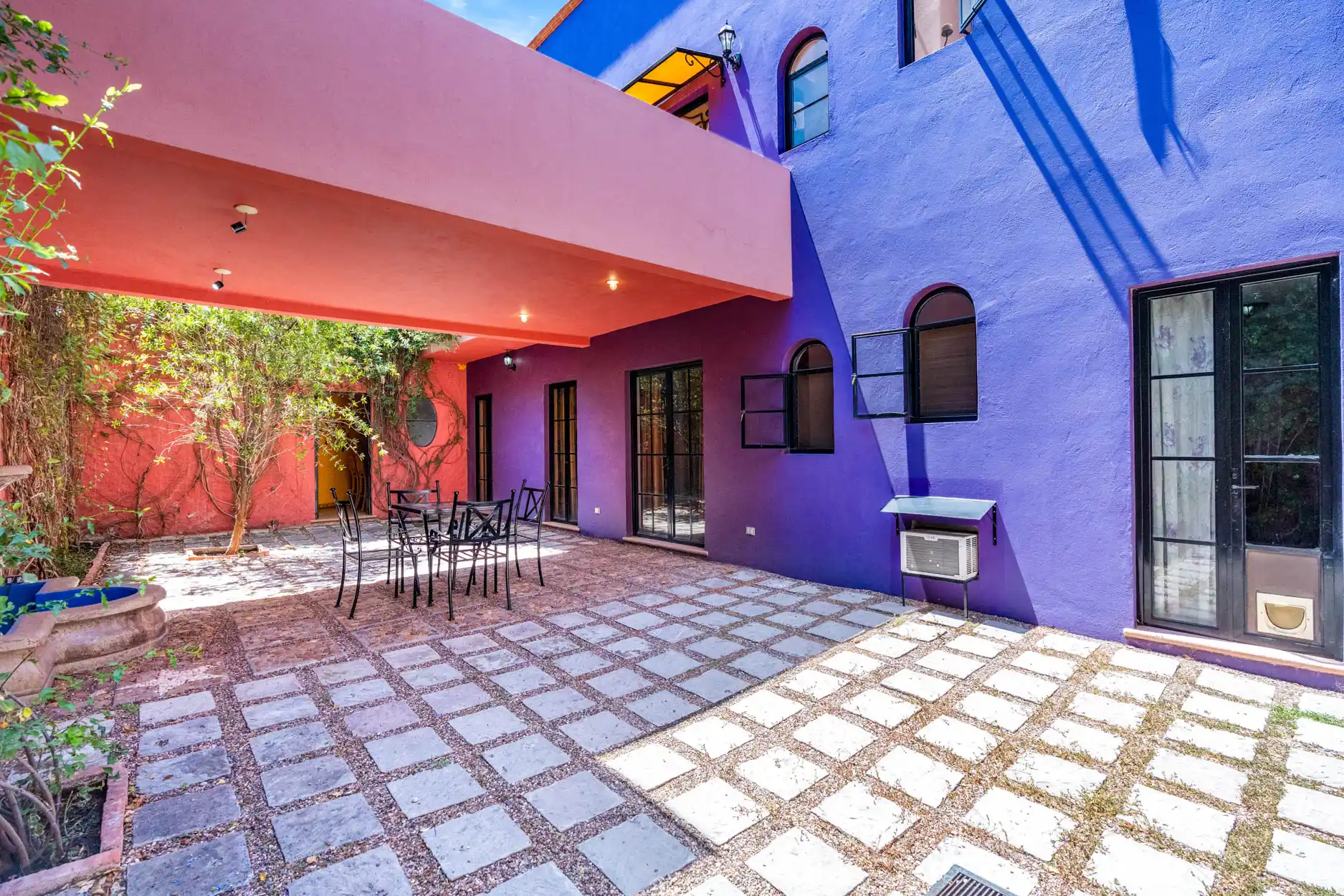 Casa Purple Rain – image 21