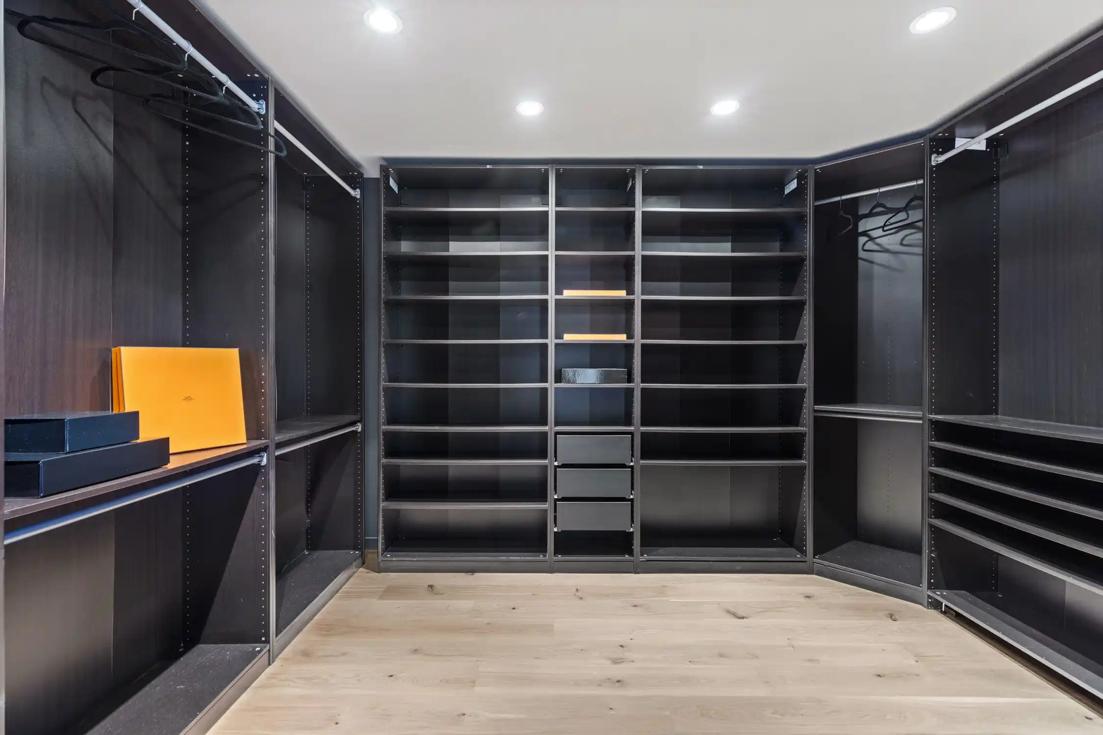 STUNNING CONTEMPORARY RENOVATION – image 10