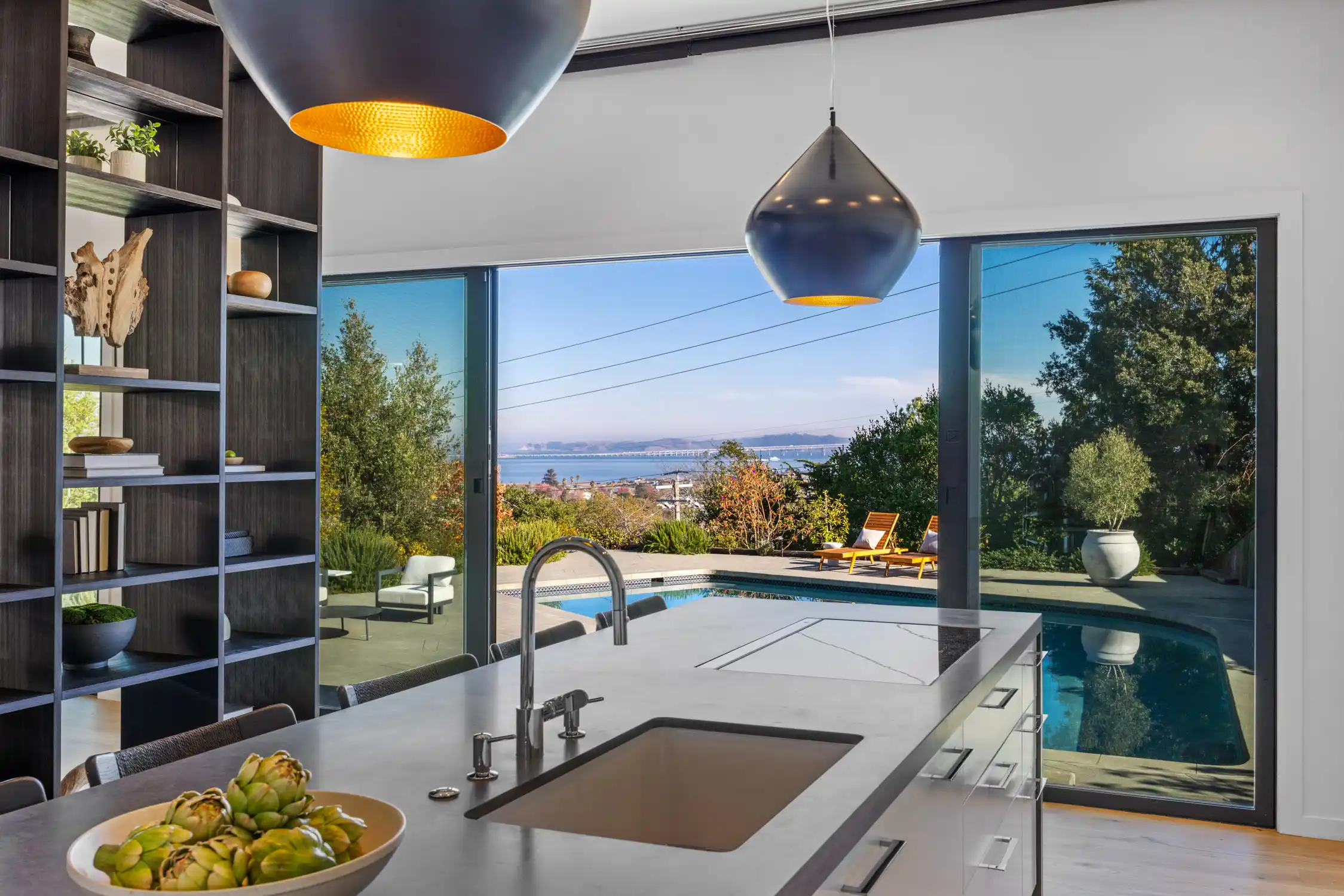 STUNNING CONTEMPORARY RENOVATION – image 8