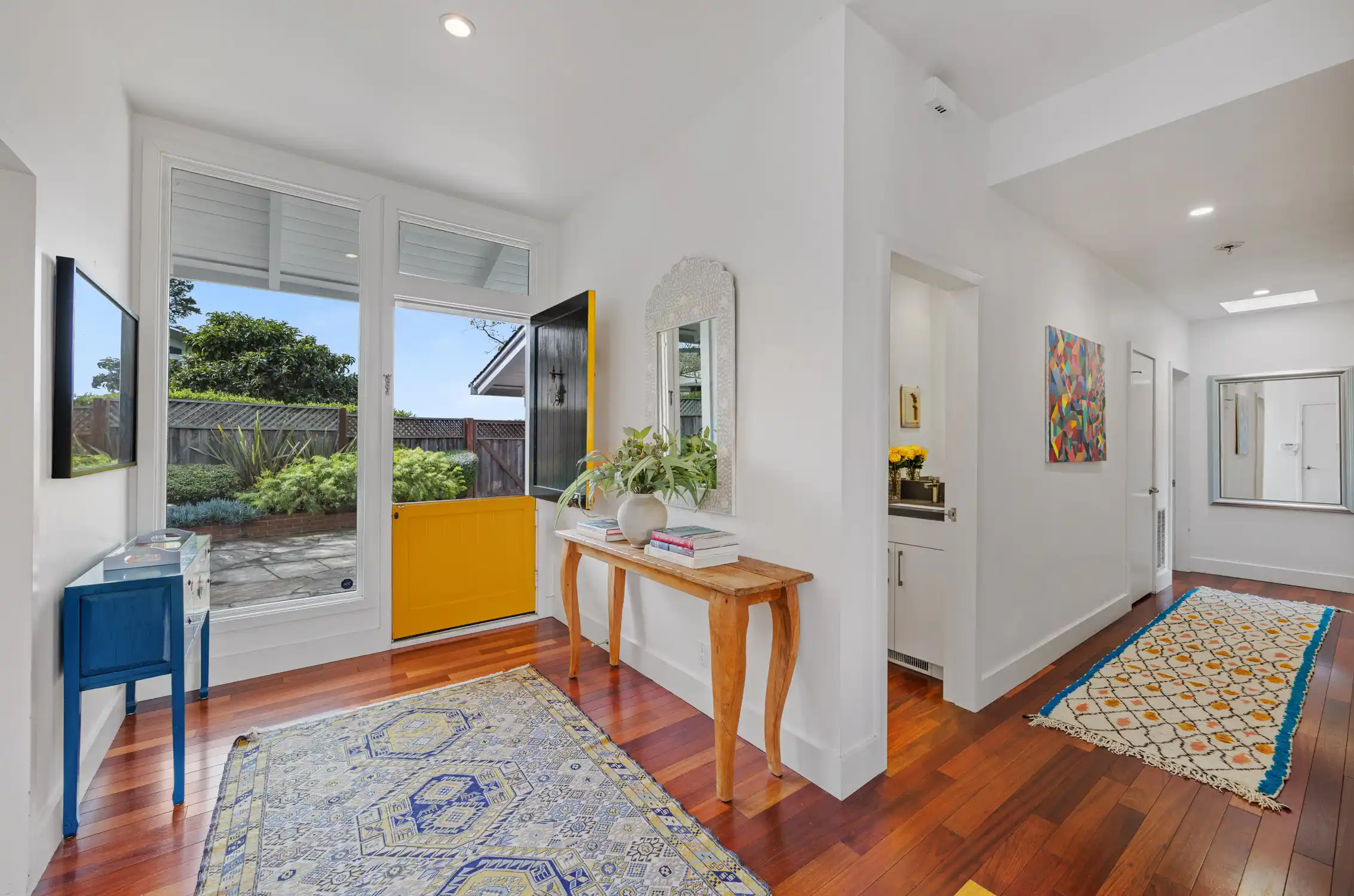 INCREDIBLE LOCATION – image 4