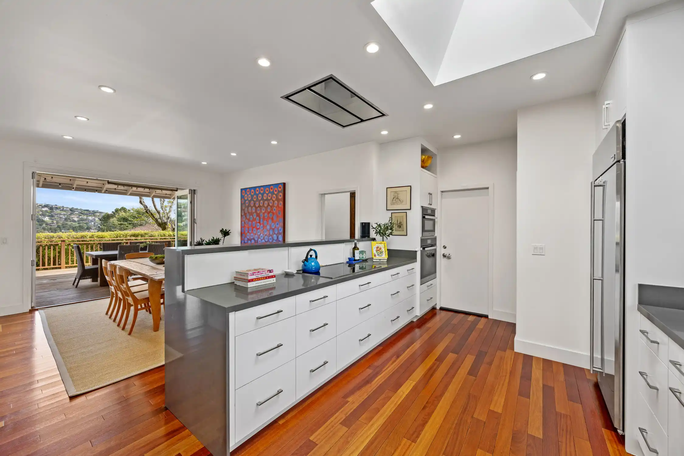 INCREDIBLE LOCATION – image 7