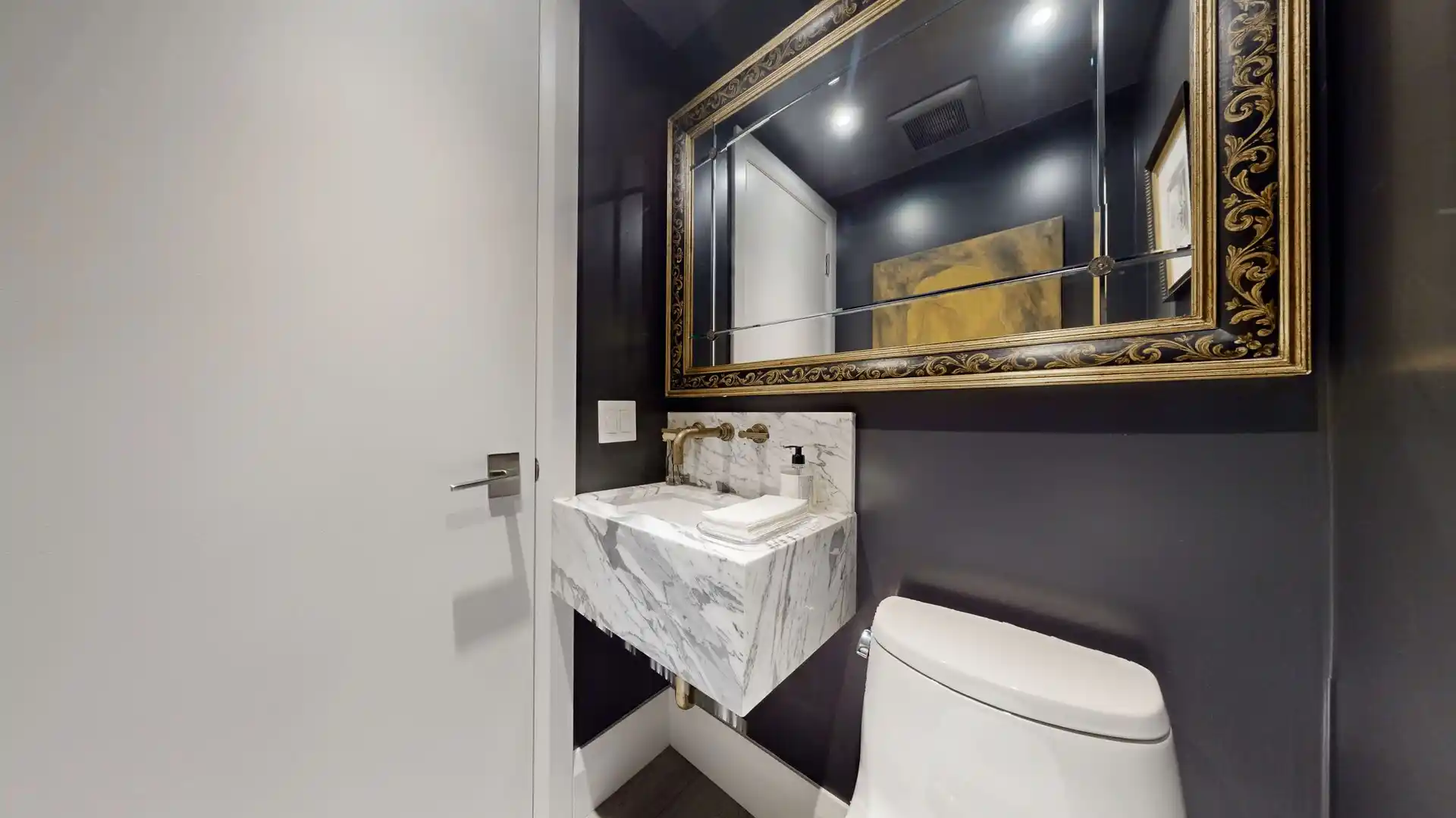 10 Webster Ave – image 15