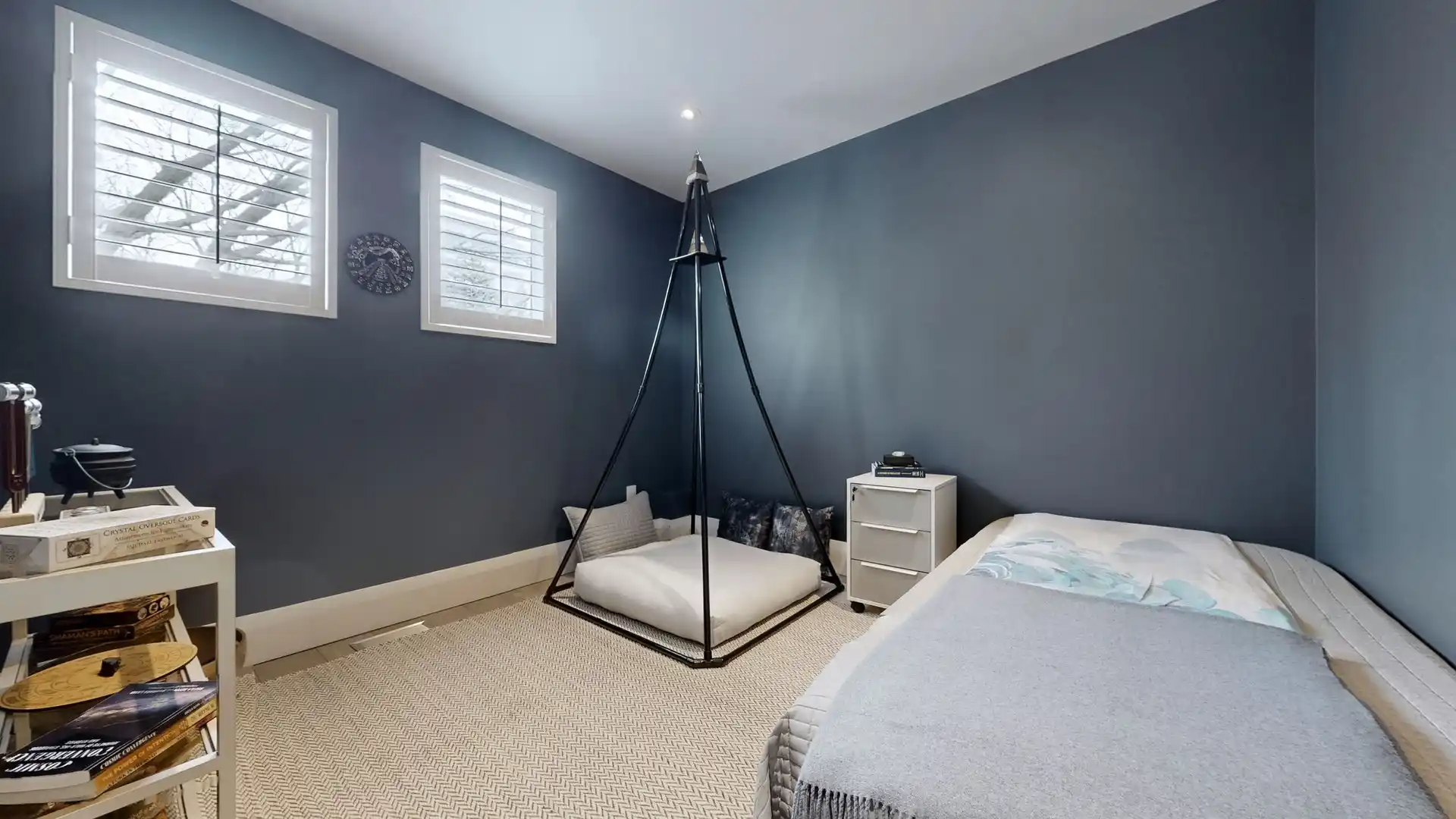 10 Webster Ave – image 27