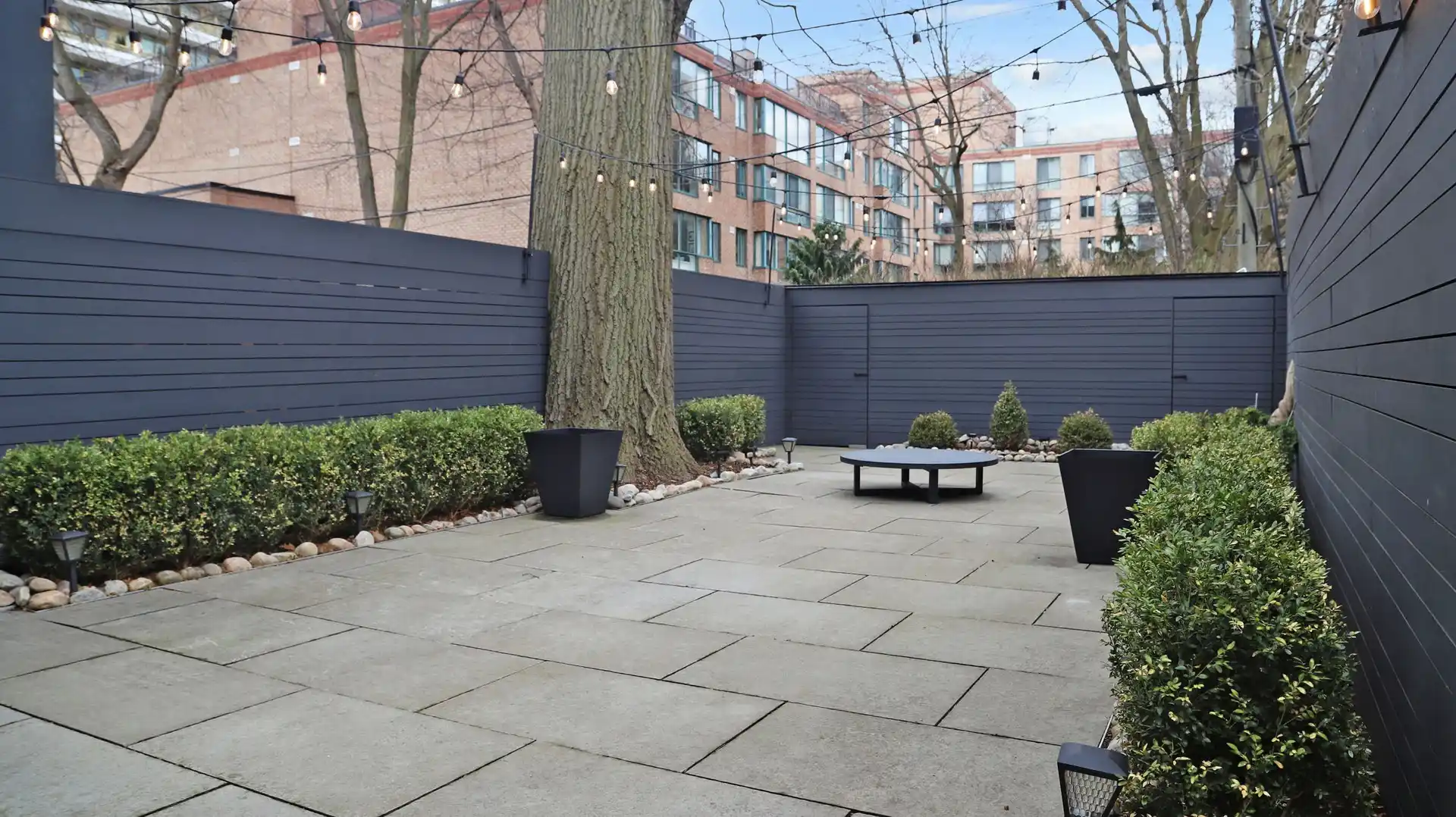 10 Webster Ave – image 36