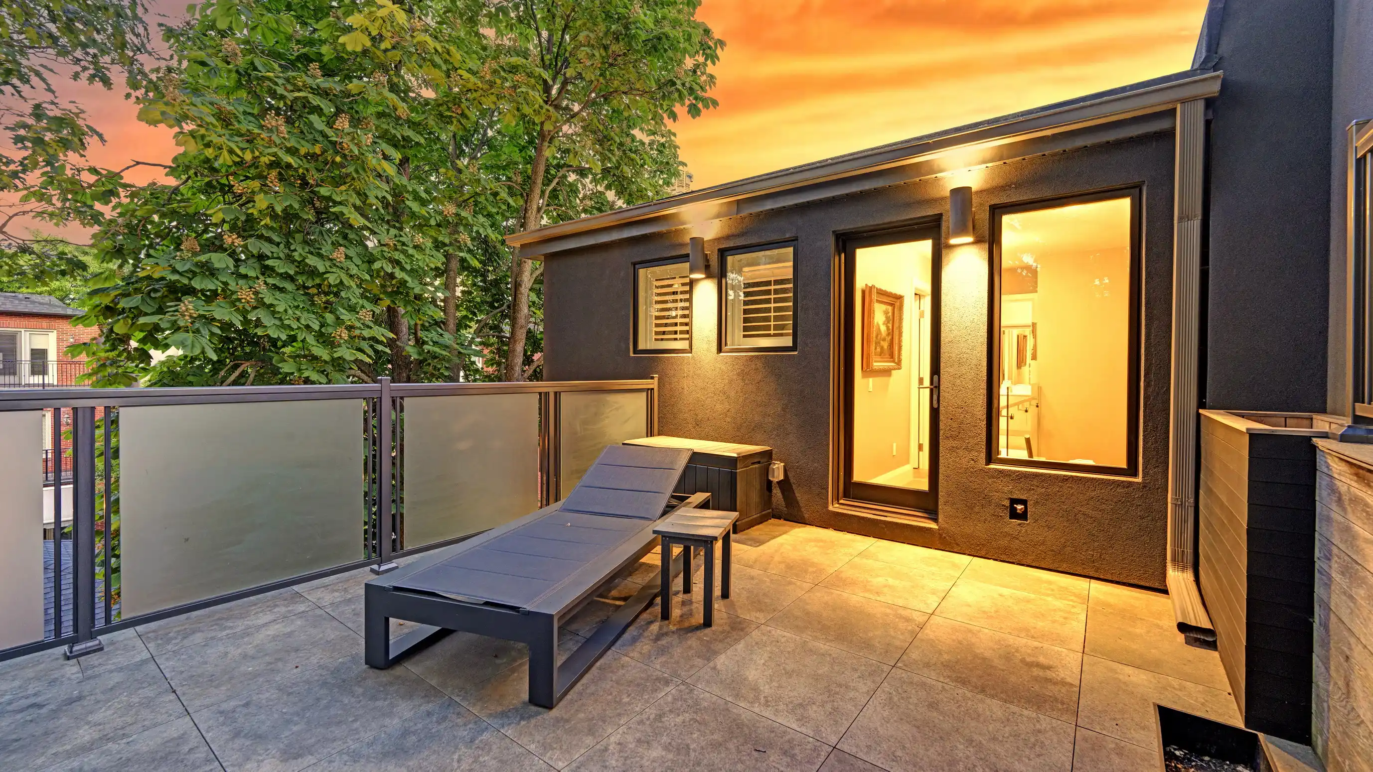 10 Webster Ave – image 50