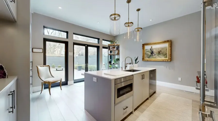 10 Webster Ave, Toronto, Ontario, Canada, 3 Bedrooms Bedrooms, ,3 BathroomsBathrooms,Residential,For Sale,Webster,1757647