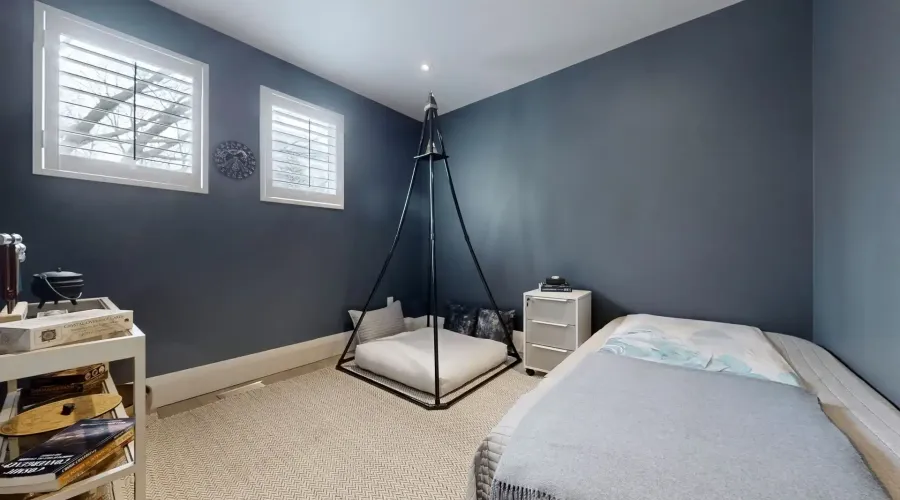 10 Webster Ave, Toronto, Ontario, Canada, 3 Bedrooms Bedrooms, ,3 BathroomsBathrooms,Residential,For Sale,Webster,1757647