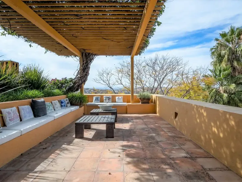 Casa Legorreta – image 63