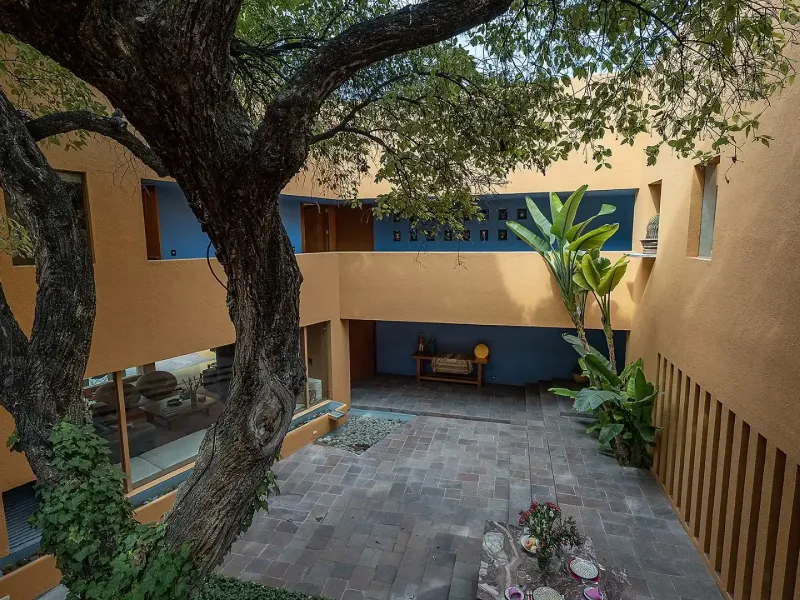 Casa Legorreta – image 7