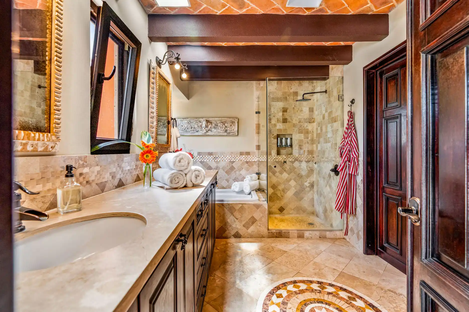 Casa Cleo Petra – image 41