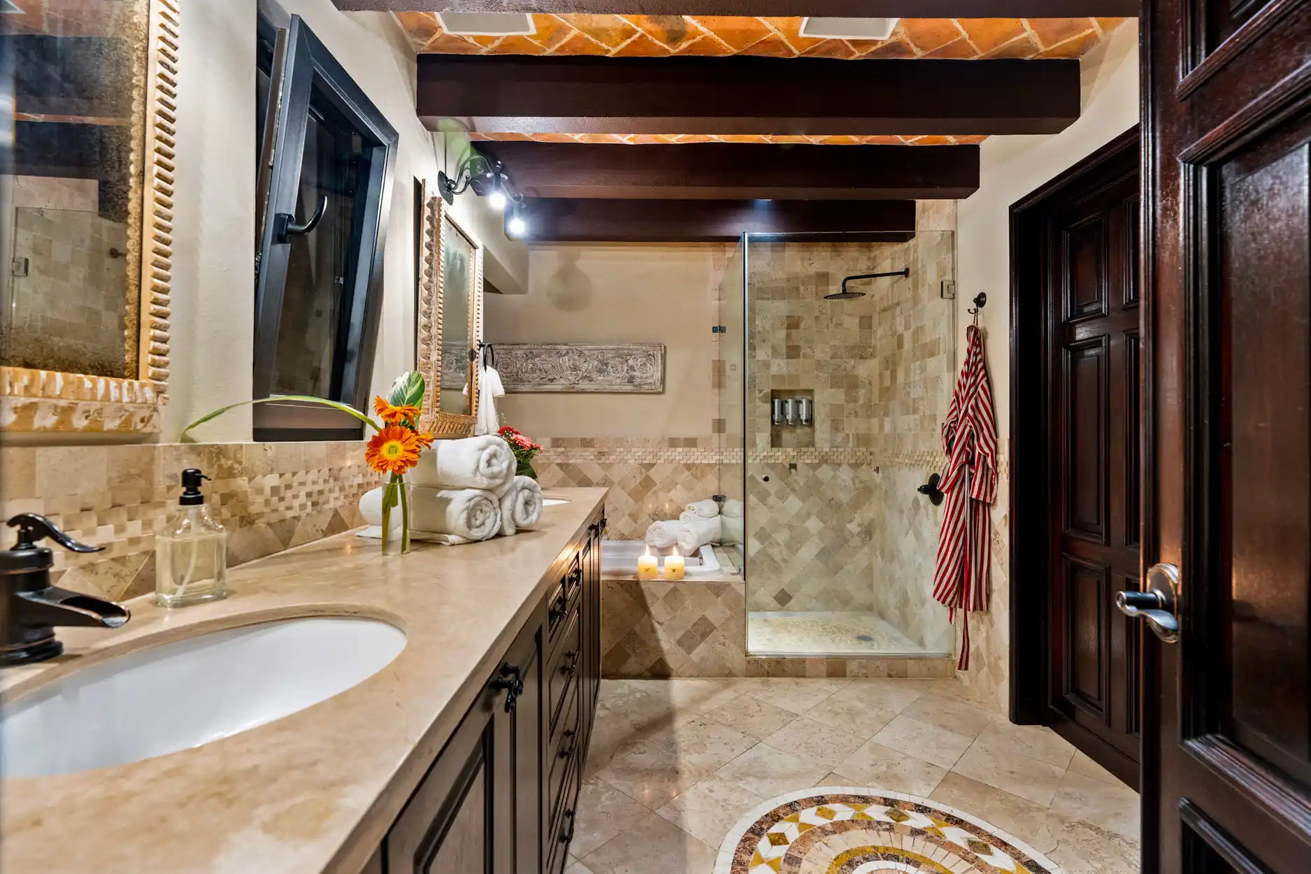 Casa Cleo Petra – image 42