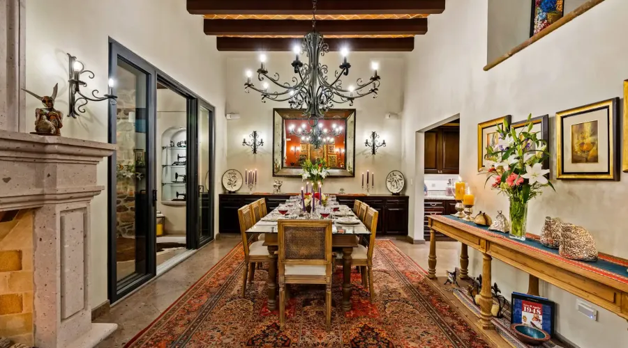 San Miguel de Allende, Mexico, 4 Bedrooms Bedrooms, ,4 BathroomsBathrooms,Residential,Pending,1768973