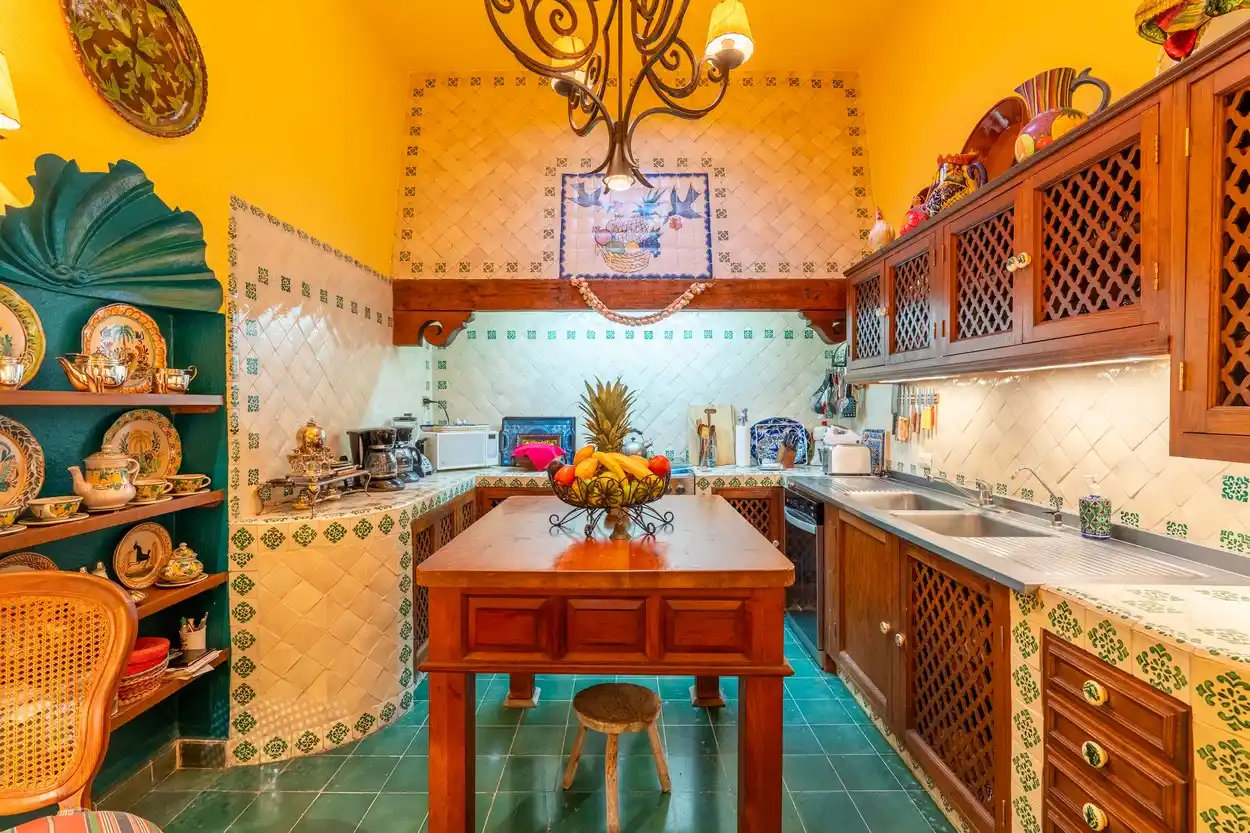 Historic Casa Carolina – image 10