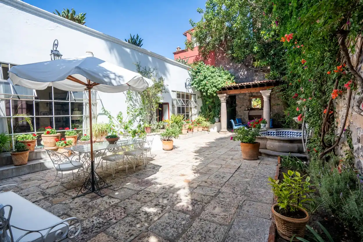 Historic Casa Carolina – image 24