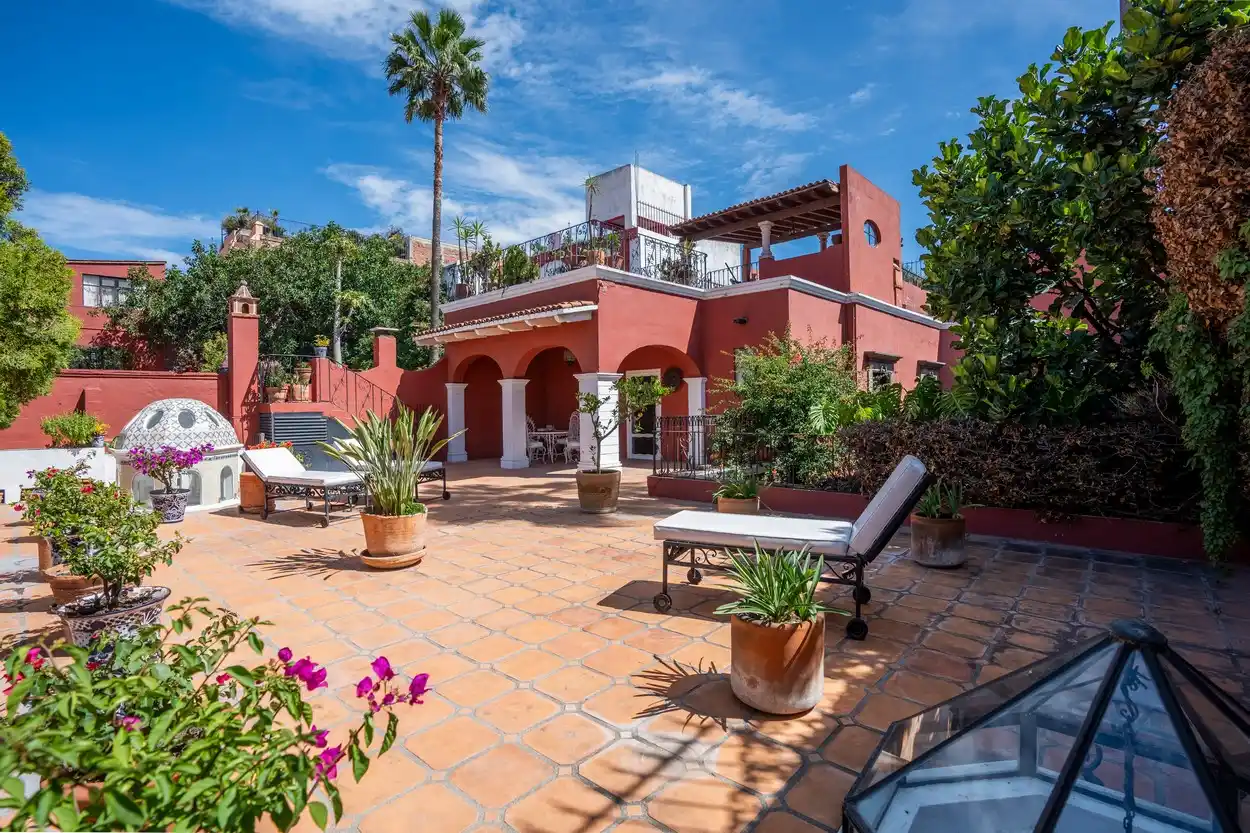 Historic Casa Carolina – image 33