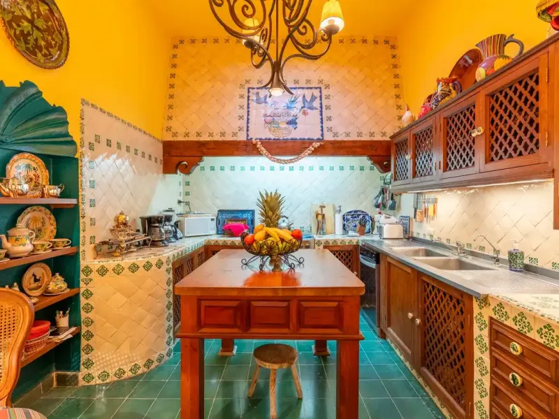Historic Casa Carolina – image 10