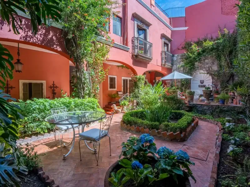 Historic Casa Carolina – image 15