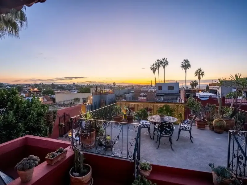 Historic Casa Carolina – image 2