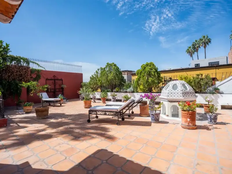 Historic Casa Carolina – image 32