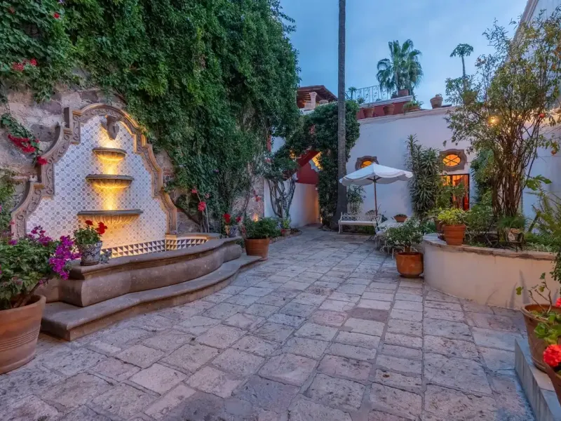 Historic Casa Carolina – image 45