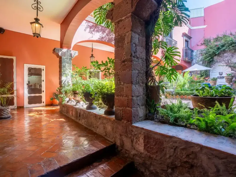 Historic Casa Carolina – image 8