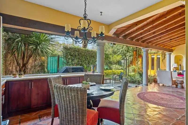 Casa Privada – image 10