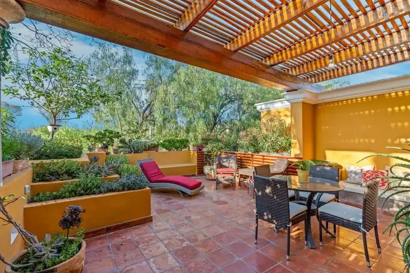 Casa Privada – image 32