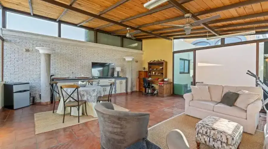 San Miguel de Allende, Mexico, 3 Bedrooms Bedrooms, ,3 BathroomsBathrooms,Residential,For Sale,1770195