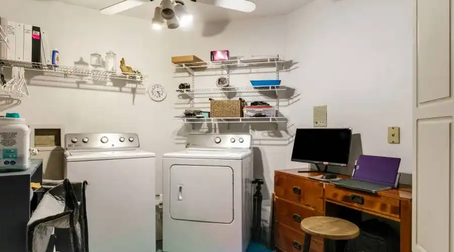 9094 S Tropical Trail,Merritt Island,Florida 32952,United States,3 Bedrooms Bedrooms,11 Rooms Rooms,2 BathroomsBathrooms,Residential,S Tropical Trail,173850